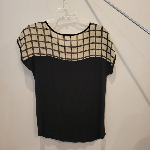 Carol Rose Black and cream criss cross top - Picture 3 of 3